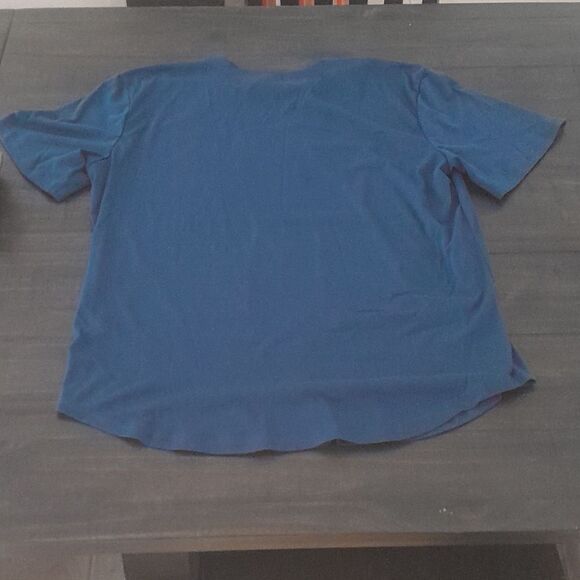 Mens xl tshirt navy blue never worn new with no Tags - Picture 3 of 3